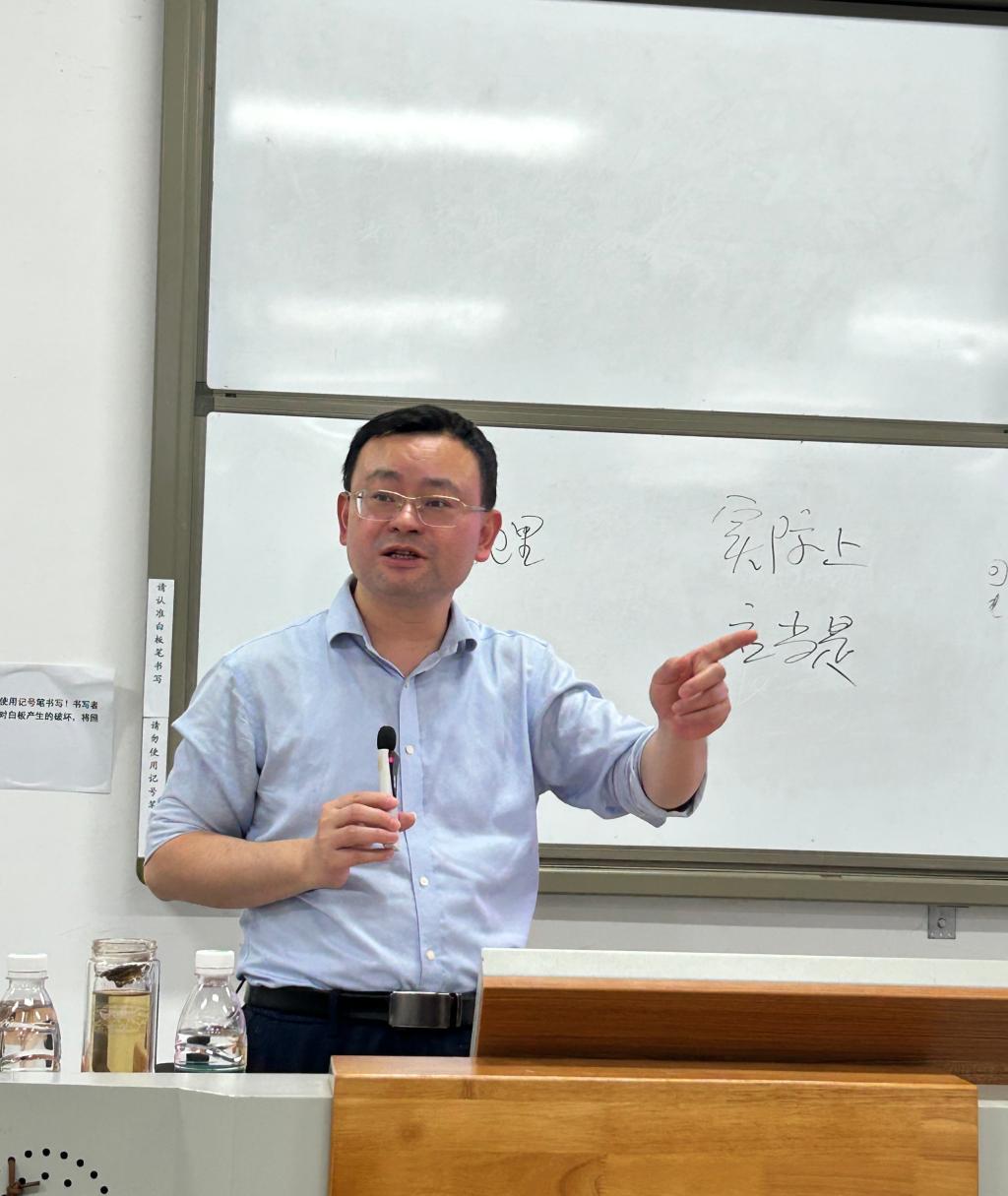 四川师范大学雷勇教授为taptap学子深度解读“现代国家的建构：马基雅维利与霍布斯”
